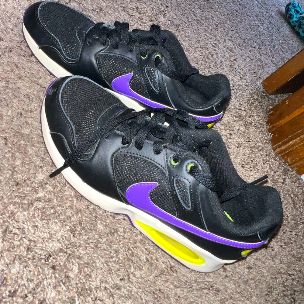 Women size 8 air max - Picture 4 of 5